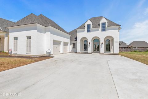 Photo of 301 Gunter Grass Court, Lafayette, LA 70508 (MLS # 24011117)