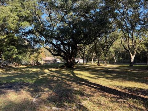 Photo of Oak Park Drive, Madisonville, LA 70447 (MLS # NO2564402)