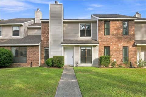 Photo of 213 Pineridge Court #213, Mandeville, LA 70448 (MLS # NO2573006)