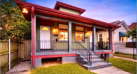 Photo of 3020 General Taylor Street St, New Orleans, LA 70125 (MLS # NO2552017)