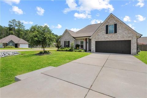 Photo of 20599 Stone House Road Rd, Hammond, LA 70401 (MLS # NO2565872)