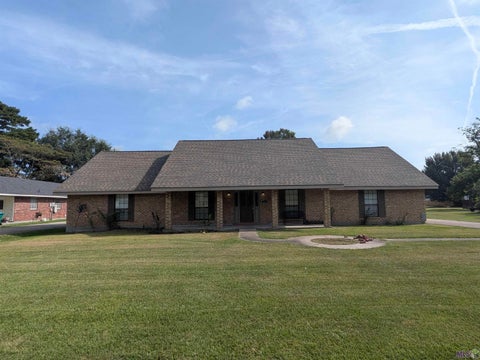 Photo of 2342 Allene St, Brusly, LA 70719 (MLS # BR2026015426)