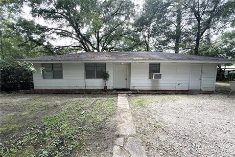 Photo of 65087 Mitchell Street St, Pearl River, LA 70452 (MLS # NO2563465)