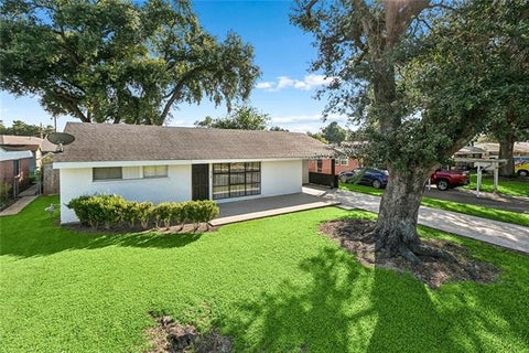 Photo of 318 Talbot Drive Dr, Luling, LA 70070 (MLS # NO2569919)