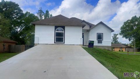 Photo of 14235 Blairstown Dr Dr, Baker, LA 70714 (MLS # BR2026006265)