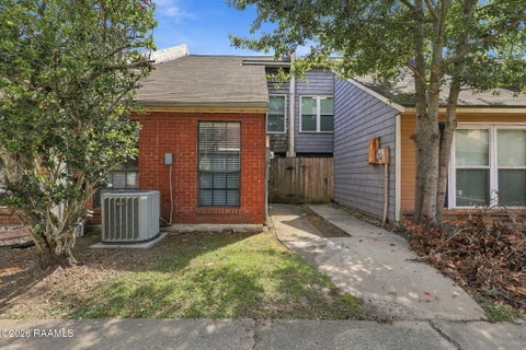 Photo of 204 Long Plantation Boulevard #F, Lafayette, LA 70508 (MLS # 2600009690)