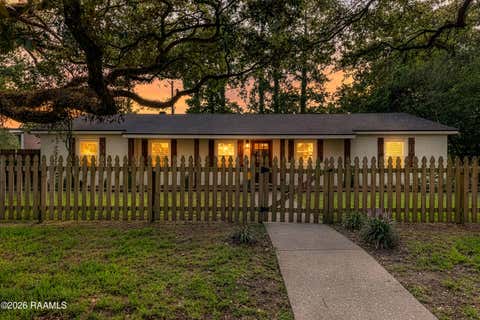 Photo of 720 Myrtle Place, Lafayette, LA 70506 (MLS # 2600005010)