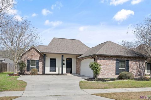 Photo of 17067 Bradford Ave Ave, Central, LA 70739 (MLS # BR2026003263)