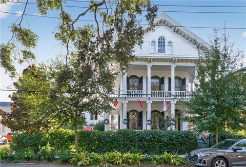 Photo of 1006 Washington Avenue Ave, New Orleans, LA 70115 (MLS # NO2528764)