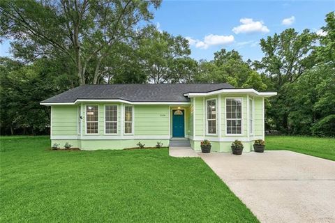 Photo of 3158 Front Street St, Slidell, LA 70458 (MLS # NO2555941)