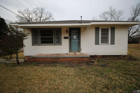 Photo of 901 N 7th St, Eunice, LA 70535 (MLS # BR2026002806)