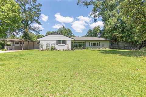 Photo of 2820 Marye Street St, Alexandria, LA 71301 (MLS # CN2558234)