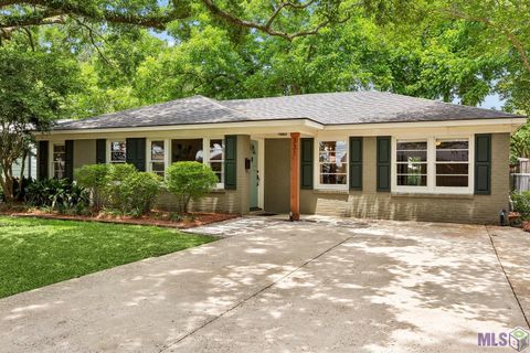 Photo of 331 S Fairfax Dr Dr, Baton Rouge, LA 70806 (MLS # BR2026009381)