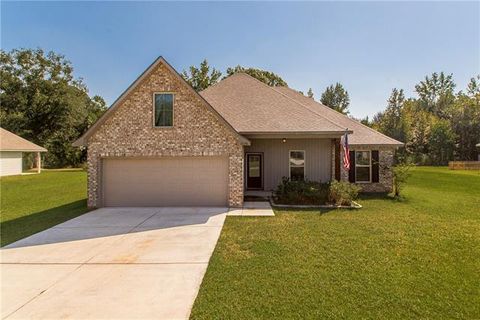 Photo of 41386 Schafer Drive Dr, Hammond, LA 70403 (MLS # NO2548694)