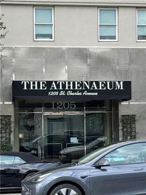 Photo of 1205 St. Charles Avenue Ave #716, New Orleans, LA 70130 (MLS # NO2560444)