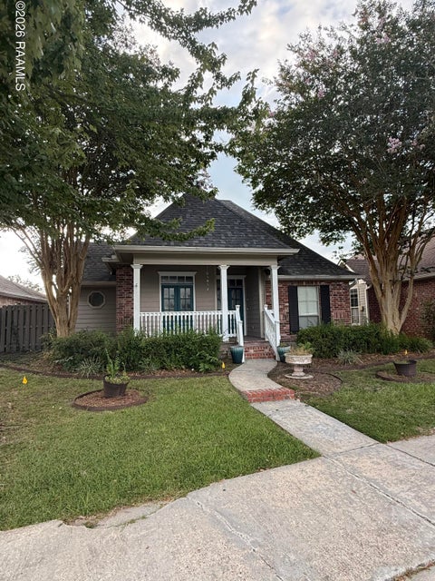 Photo of 1007 Southlake Circle, Youngsville, LA 70592 (MLS # 2600007885)