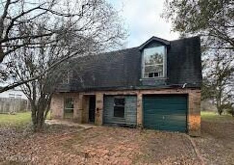 Photo of 142 Brasseaux Road, Carencro, LA 70520 (MLS # 2500006845)