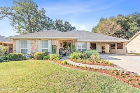 Photo of 422 Broadmoor Boulevard, Lafayette, LA 70503 (MLS # 2500005912)