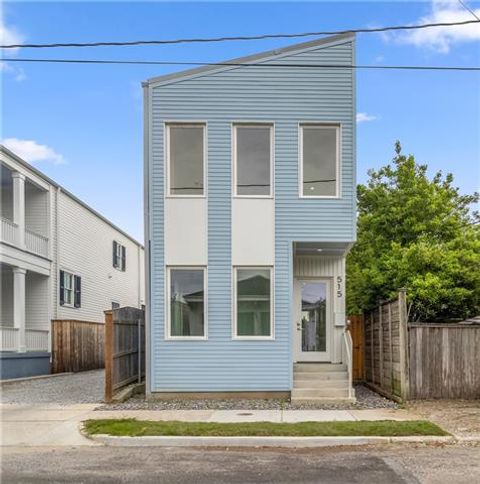Photo of 515 Third Street St, New Orleans, LA 70130 (MLS # NO2555742)