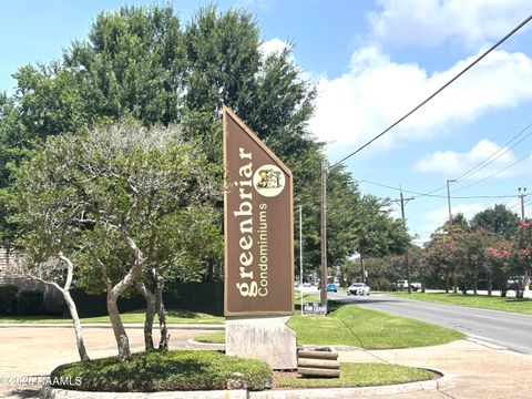 Photo of 220 Doucet Road #111b, Lafayette, LA 70503 (MLS # 2600005843)