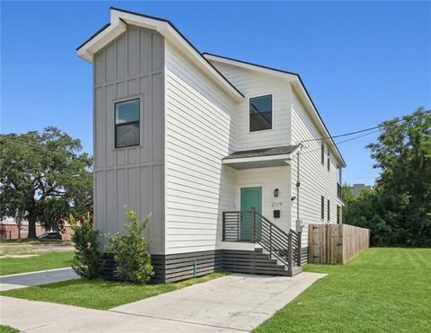 Photo of 2119 Martin Luther King Jr Boulevard Blvd, New Orleans, LA 70113 (MLS # NO2549692)