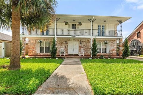 Photo of 8554 Fordham Court Ct, New Orleans, LA 70127 (MLS # NO2549030)