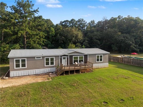 Photo of 21200 Lee Lane LN, Ponchatoula, LA 70454 (MLS # NO2572600)