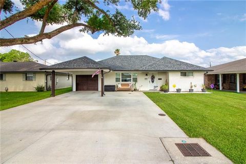 Photo of 636 Pine Street St, Norco, LA 70079 (MLS # NO2557470)