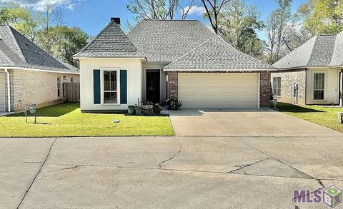 Photo of 131205 Cedar Quarters Dr Dr, St. Francisville, LA 70775 (MLS # BR2026006645)