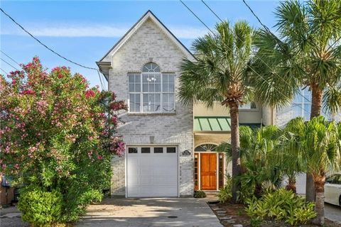 Photo of 3725 Roman Street St, Metairie, LA 70001 (MLS # NO2551330)