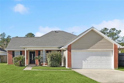 Photo of 1015 Mccartney Court Ct, Slidell, LA 70461 (MLS # NO2539831)