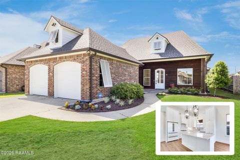 Photo of 111 Phelps Drive, Youngsville, LA 70592 (MLS # 2600003050)