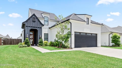 Photo of 105 Sleeply View Drive, Broussard, LA 70518 (MLS # 2600008082)