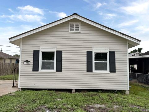 Photo of 1211 Church ST, Houma, LA 70360 (MLS # BY2026009894)