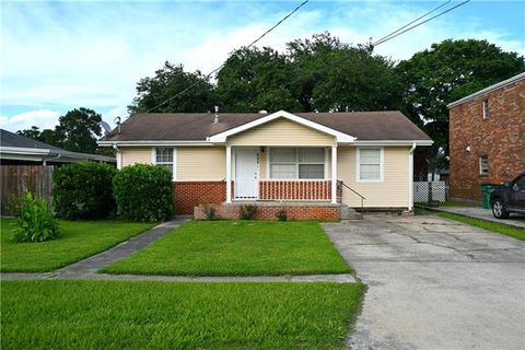 Photo of 605 Faun Street St, Metairie, LA 70003 (MLS # NO2560164)