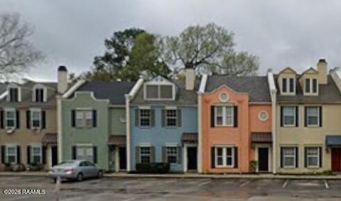 Photo of 300 General Mouton AVE #6, Lafayette, LA 70501 (MLS # 2600004759)