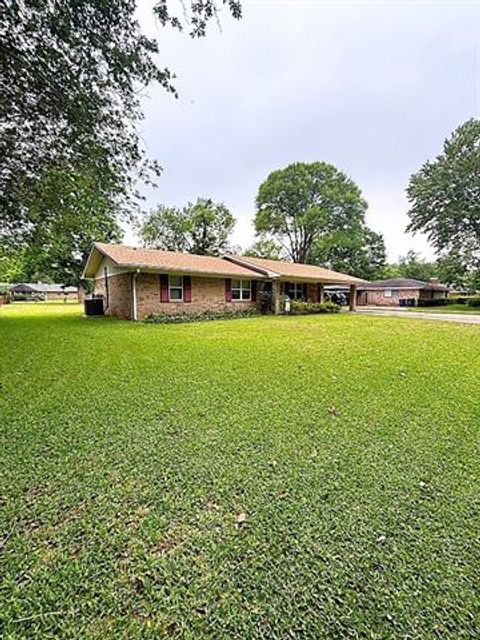 Photo of 1528 Payne Avenue Ave, Natchitoches, LA 71457 (MLS # CN2557930)