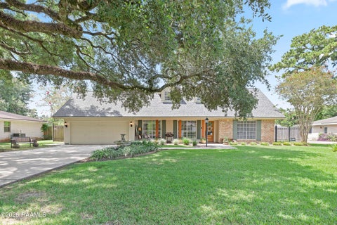 Photo of 405 E Bayou Parkway, Lafayette, LA 70508 (MLS # 2600008058)