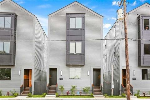 Photo of 2545 Saint Peters Street St, New Orleans, LA 70119 (MLS # NO2557765)