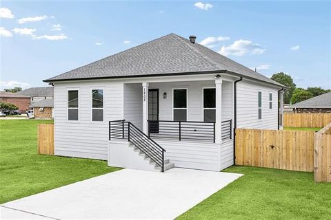 Photo of 1805 37th Street, Kenner, LA 70065 (MLS # NO2557075)