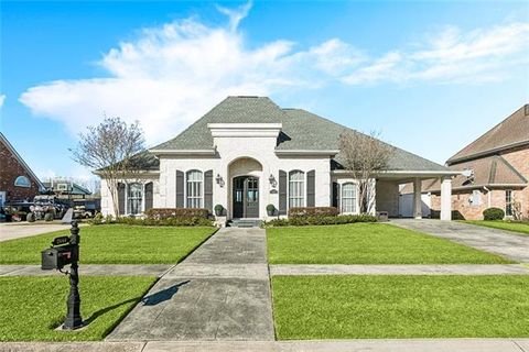 Photo of 2444 South Lake Boulevard BLVD, Violet, LA 70092 (MLS # NO2559400)