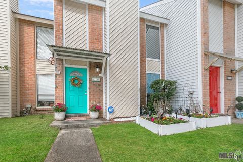 Photo of 12753 Country Ridge Ave Ave, Baton Rouge, LA 70816 (MLS # BR2026002842)