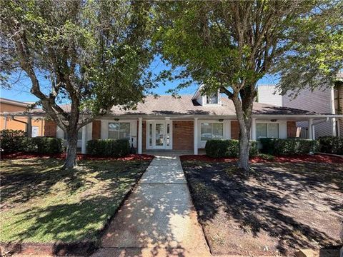 Photo of 1322 Corporate Boulevard DR, Slidell, LA 70458 (MLS # NO2557893)
