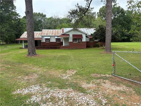 Photo of 109 Hwy 453 Highway, Marksville, LA 71351 (MLS # CN2556923)
