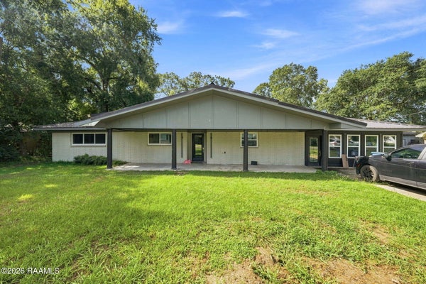 611 LEDOUX ST, JENNINGS, LA 70546 - Image 2df9da18fa535a090d1bfe59f9a0119c/4075010852