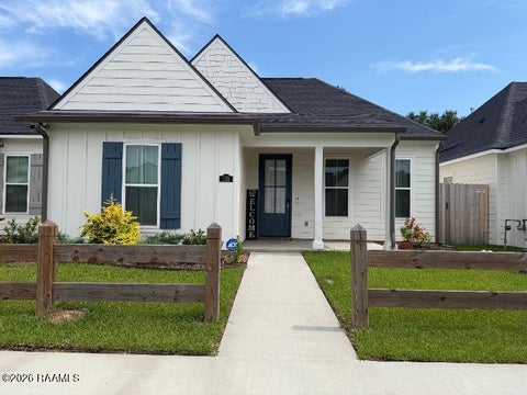 Photo of 115 Grenadine Drive, Lafayette, LA 70506 (MLS # 2600006289)