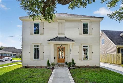 Photo of 6415 Bellaire Drive Dr, New Orleans, LA 70124 (MLS # NO2565153)