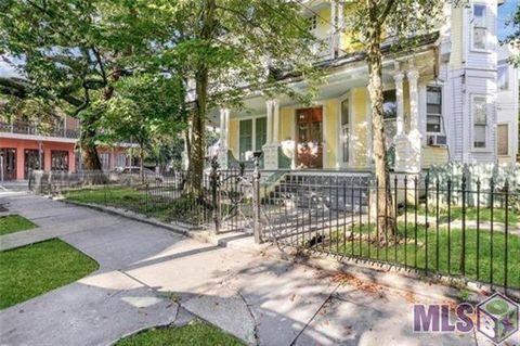 Photo of 1104 3rd Street St #1E, New Orleans, LA 70130 (MLS # NO2559569)