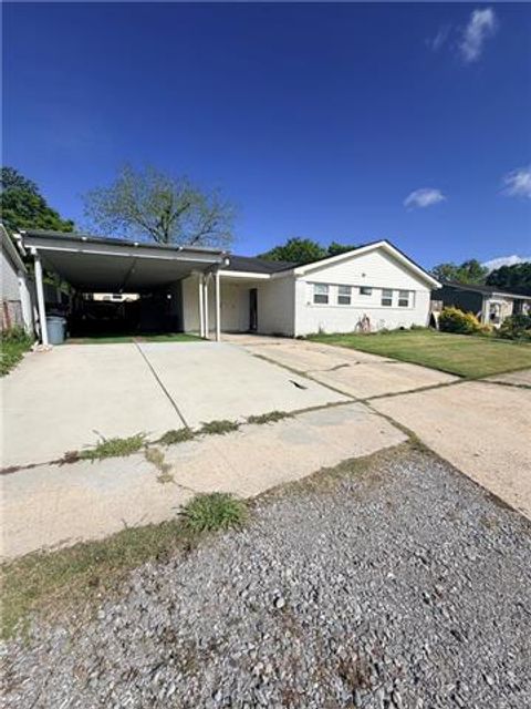 Photo of 3530 Dickens Drive Dr, New Orleans, LA 70131 (MLS # NO2552217)