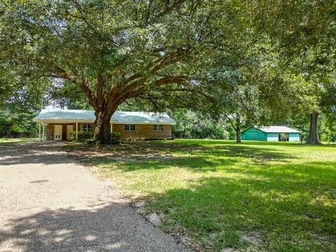 Photo of 78468 Stevens Road Rd, Folsom, LA 70437 (MLS # NO2516435)